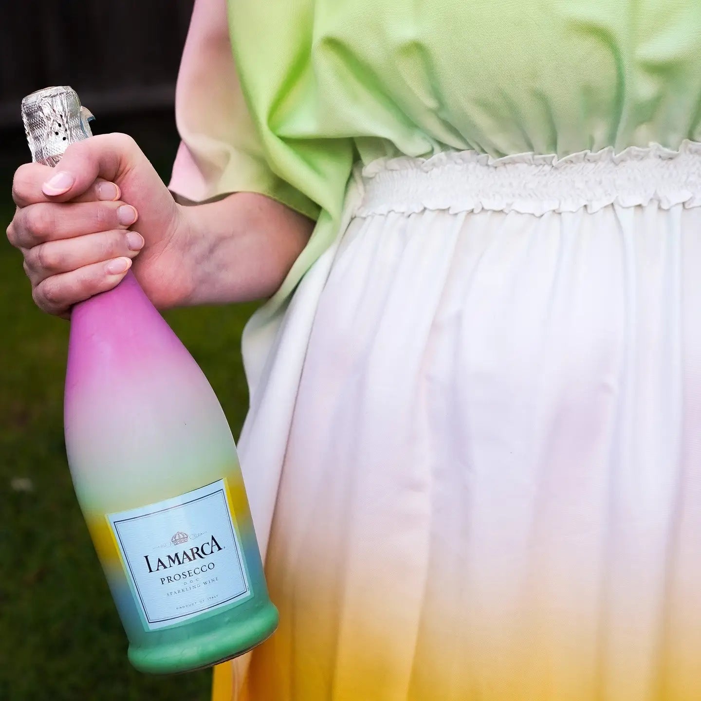 Bubblegum Ombre Bottle Wrap