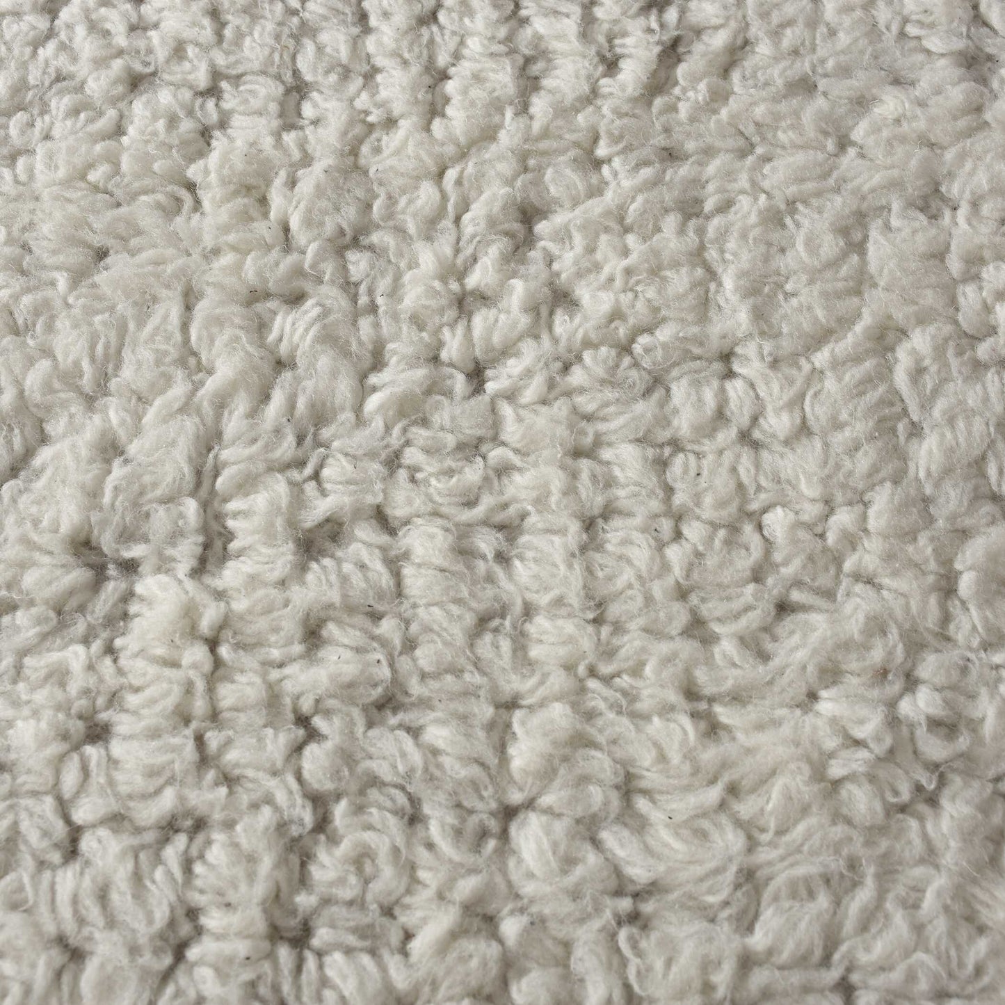 Uttermost Clayhill Ivory White 6 X 9 Rug