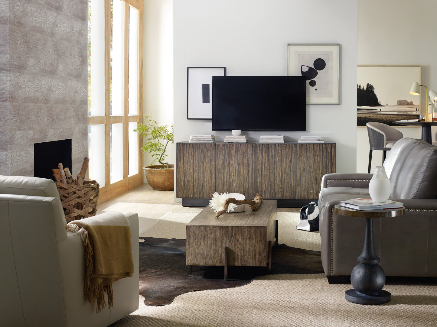 Curata Accent Table