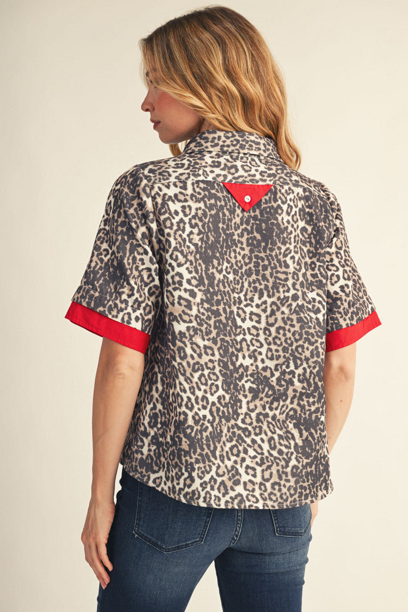 Jodifl Short Sleeve Leopard Top with Red Accents