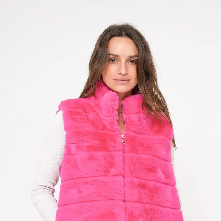 LOOWIE Faux Fur Vest