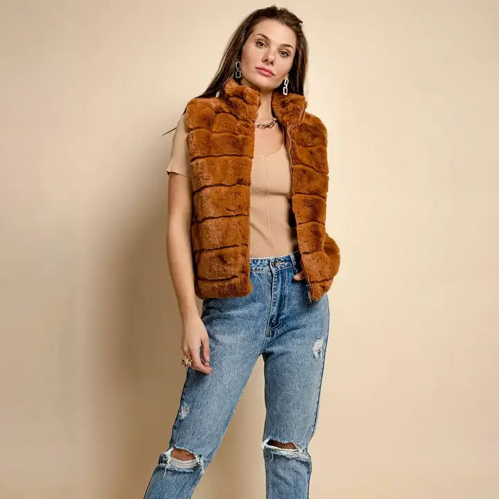 LOOWIE Faux Fur Vest