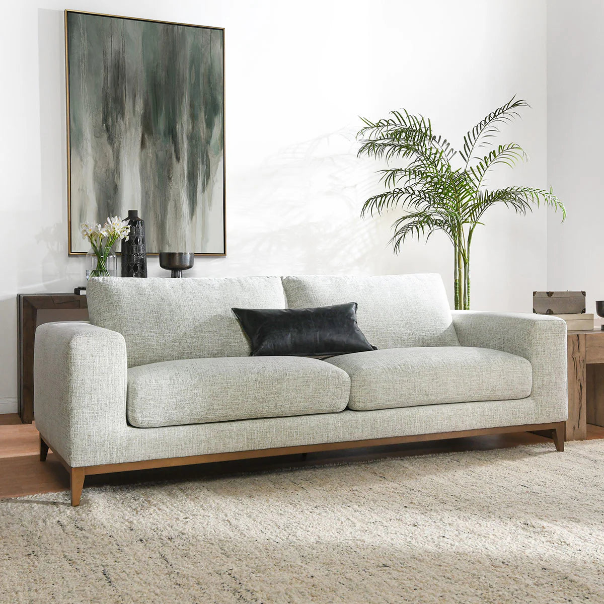Donna Modern Elegant Sofa