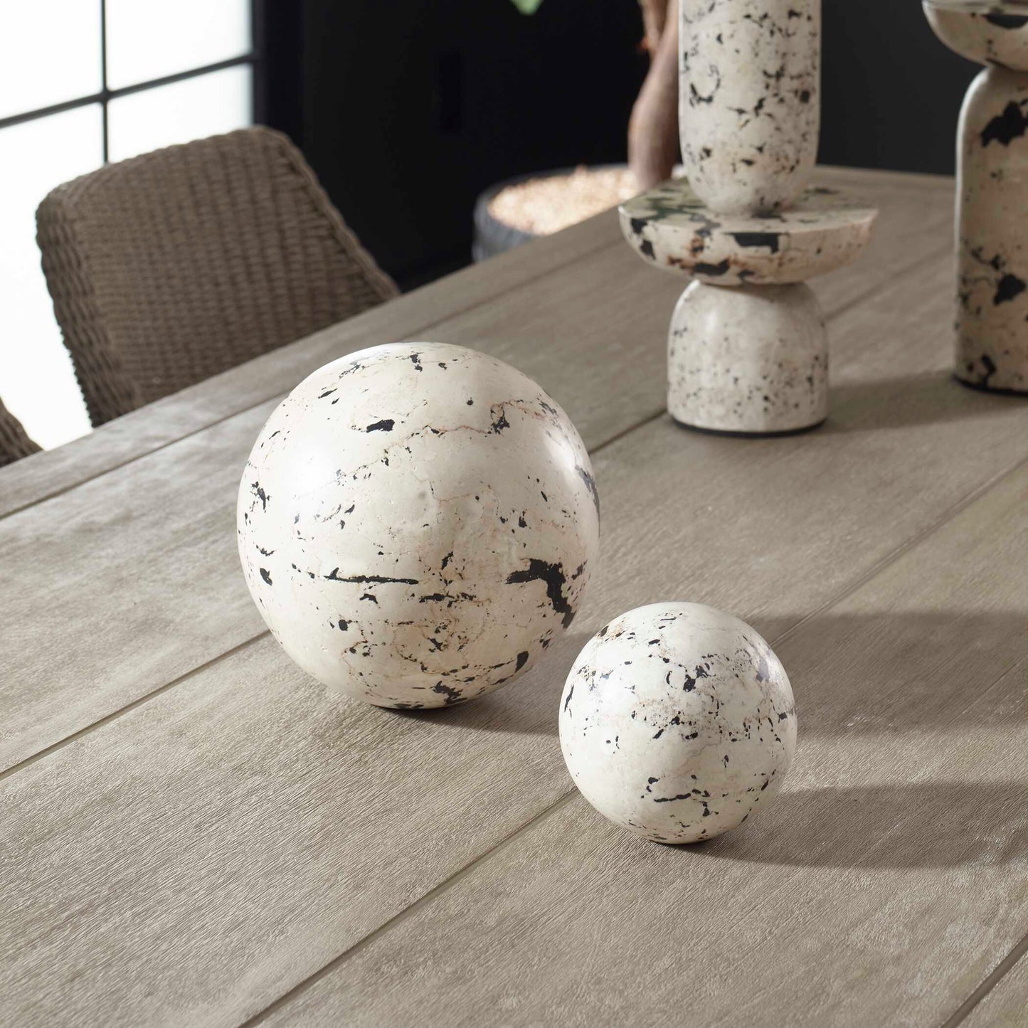 Uttermost Nouveau Indoor-Outdoor Spheres Set/2