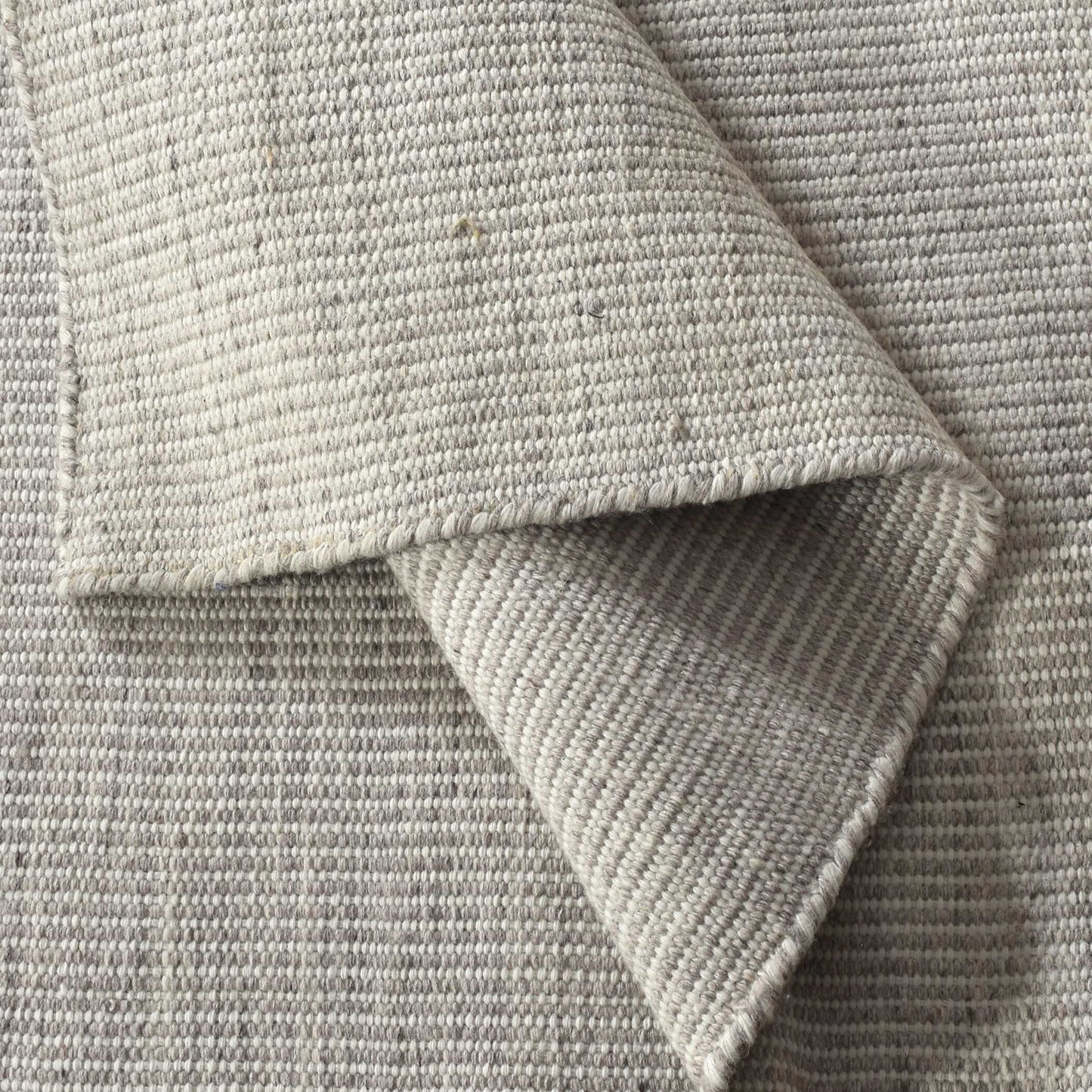 Uttermost Scranto Gray Indoor-Outdoor 9 X 12 Rug
