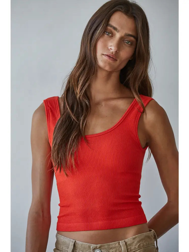 Seamless Scoop Neck Sleeveless Top