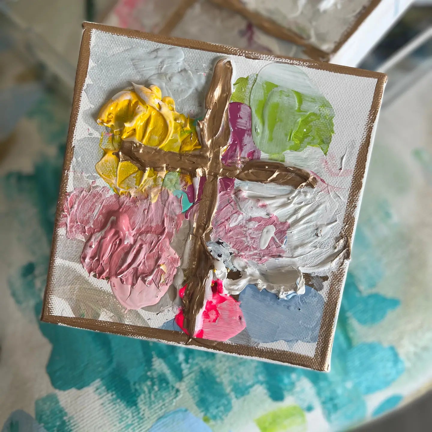 Paint Pallet Canvas Cross