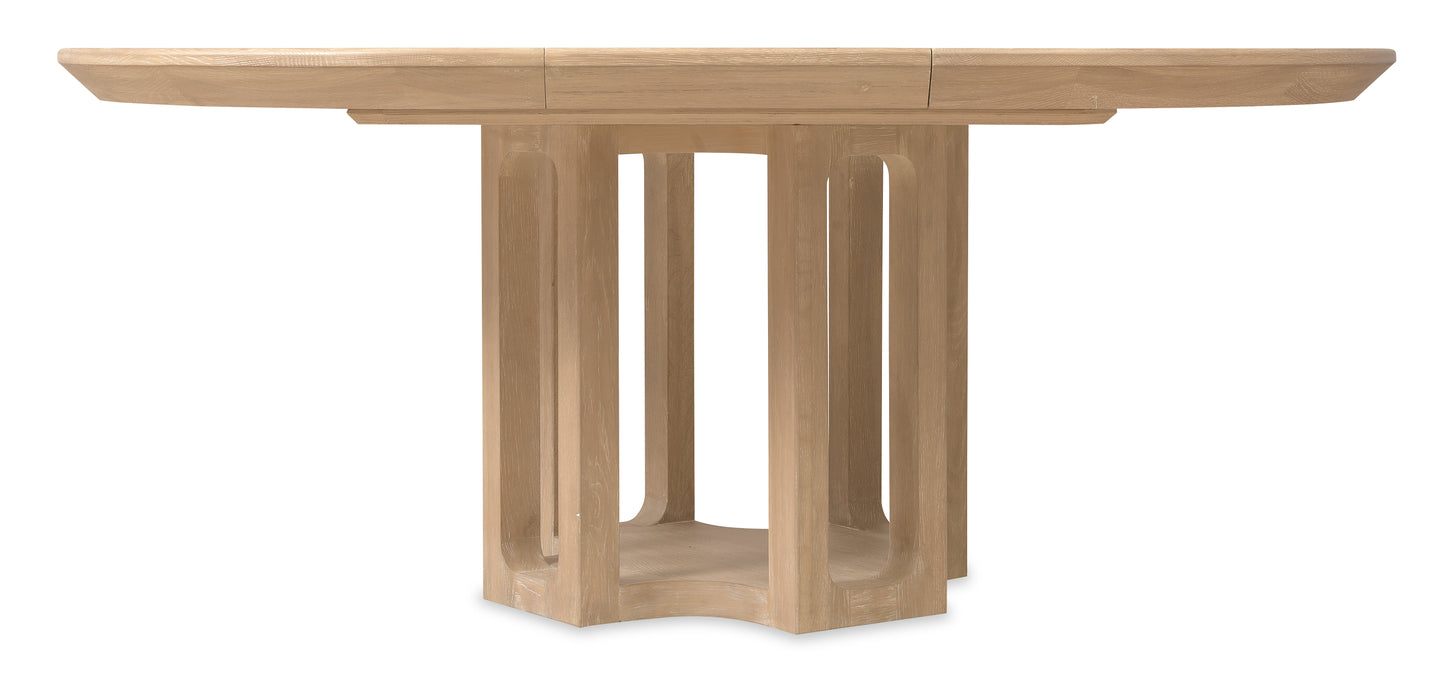 Banyon Bay Round Dining Table with One 18-inch Leaf