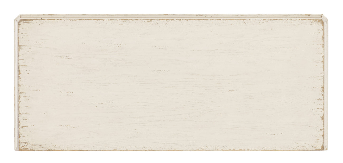 Americana Bachelor Chest